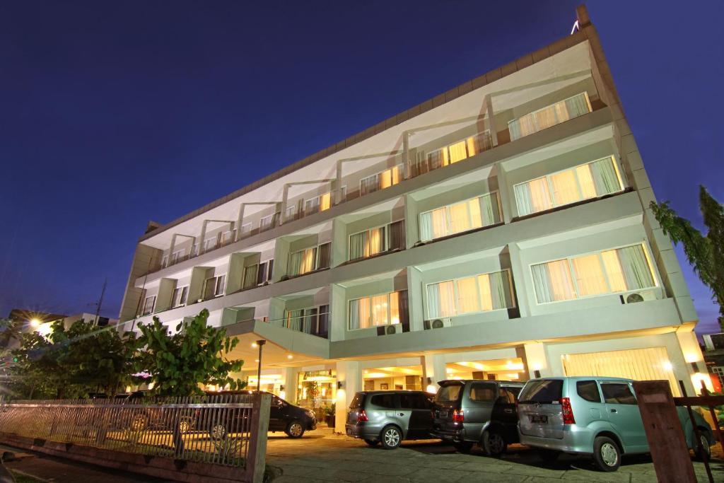 Hotel Pangeran City Padang  Exterior photo